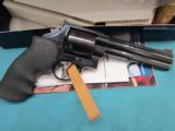 Smith & Wesson Model 29-5 Classic Hunter.44Mag. 6" Blue NIB pre-lock NON fluted - 2 of 5