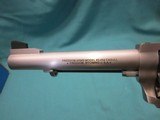 Freedom Arms Model 83 Premier Triple cylinder .454Casull/.45LC/.45acp
6"
new in box - 4 of 5
