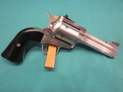 Freedom Arms Model 97 Premier .327 Federal mag. 4 1/4