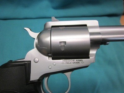 Freedom Arms Model 83 Field Grade .454 Casull 7 1/2 excellent with box - Image 3 of 5