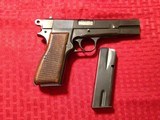 Fabrique Nationale Hi-Power (Belgian) 9MM Early 1950s with 2 original matching magazines and matching black leather holster - 1 of 9