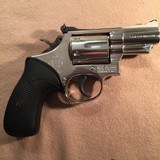 Smith and Wesson Model 19-4 .357 Combat Magnum Snub Nose - 2 of 5