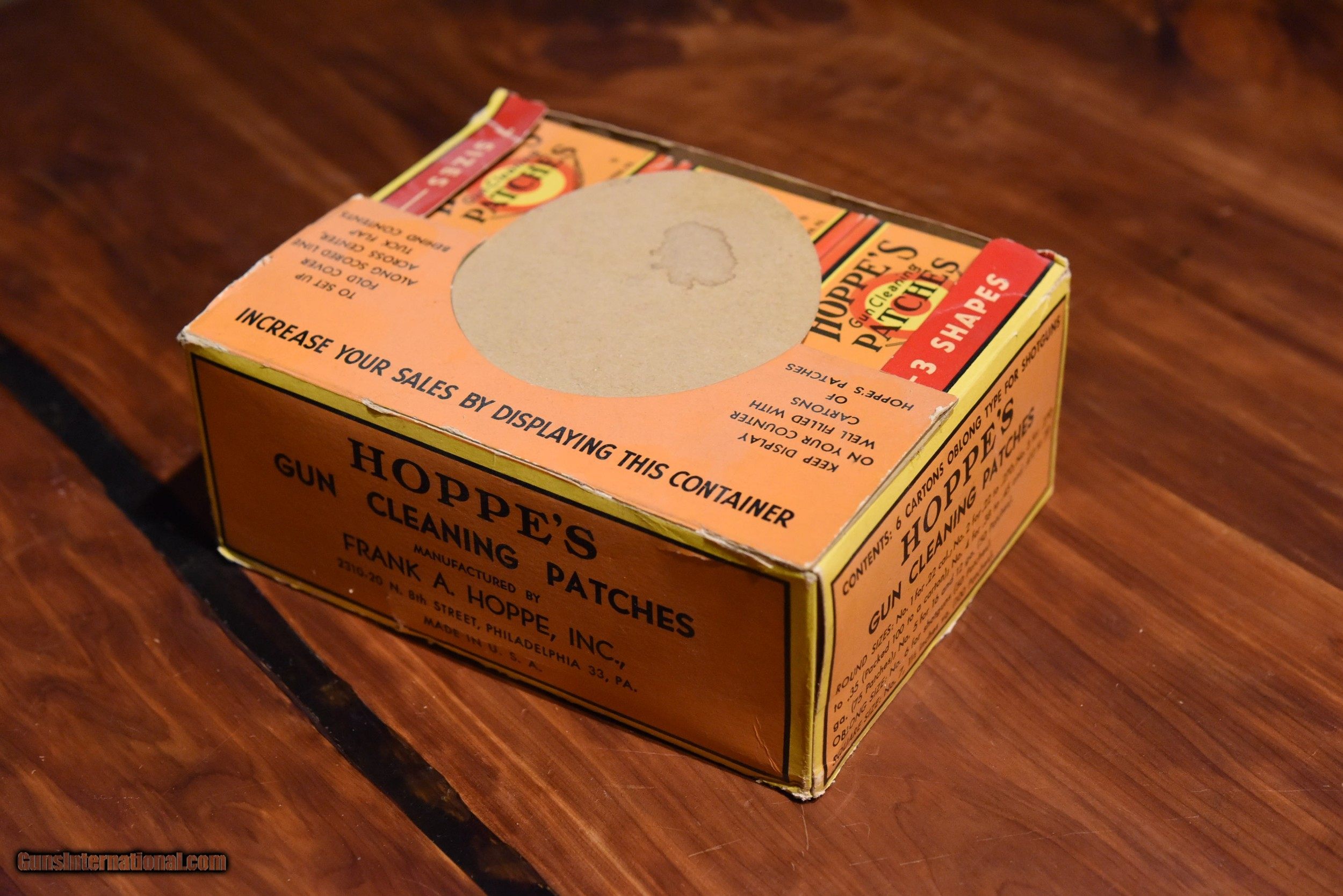 Full box of Vintage HOPPE'S gun cleaning patches