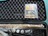 Browning Maxus Sporting Clays 12GA engraved and gold birds New old stock - 4 of 6