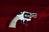 COLT PYTHON BRIGHT STAINLESS, 2 1/2". ORIGINAL BOX & PAPERS, 1984 W/GENUINE IVORY GRIPS - 1 of 5