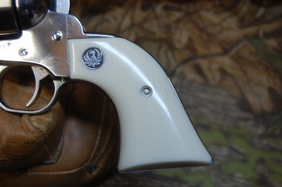 Ruger Vaquero High Gloss Stainless Steel .357 magnum - Image 3 of 9