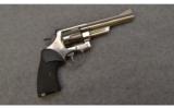 Smith & Wesson 29-2 44 Mag - 1 of 2