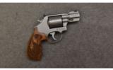 Smith & Wesson 686 Performance Center 357 Magnum - 1 of 2