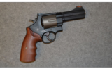 Smith & Wesson 329PD Airlite 44 Magnum - 1 of 2