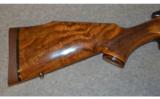 Weatherby Mark V Deluxe .300 WBY Magnum - 5 of 8
