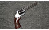 Smith & Wesson 629-6 ~ .44 Mag. - 1 of 2