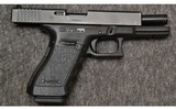 Glock~21~45 ACP - 4 of 4