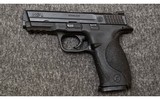 Smith & Wesson~M&P40~40 S&W - 1 of 4