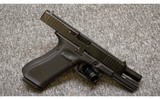 Glock~17~9 mm - 4 of 4