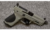 Smith & Wesson~M&P 9 M 2.0~9 mm - 3 of 5