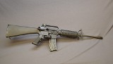 COLT DEFENCE~AR-15 LIGHTWEIGHT~5.56 NATO~PRE-BAN - 1 of 8