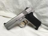 SMITH & WESSON
3953 - 1 of 2