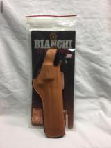 Bianchi 5BHL Plain Tan Leather Holster RH - 1 of 3