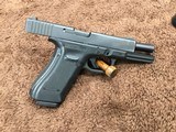 GLOCK22GENWITH NITE SITES AND2 MAGS AND BOX - 9 of 11