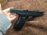 GLOCK 22GEN 3BOX ANDTHREE15 RD MAGS - 9 of 10