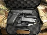 GLOCK 22 GEN 4POLICE TRADE - 1 of 11