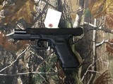 GLOCK 17 GEN 3……NIGHT SITES…..3 MAGS……..NICE - 8 of 10