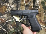 GLOCK 17 GEN 3……NIGHT SITES…..3 MAGS……..NICE - 4 of 10