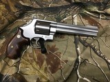 SMITH WESSON
657-3
LIKE NEW CONDITION
41 MAGNUM - 2 of 12