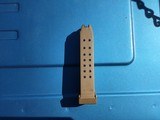 NIB GLOCK 19X....... 3 Mags...... Backstraps - 11 of 14