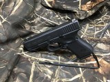 Glock 19 Gen 4…….Nite Sights…..3 Mags …….Police Trade in - 2 of 12