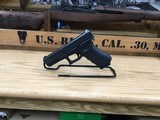 GLOCK 17 GEN 4……NIGHT SITES…..3 MAGS……..NICE  - 3 of 13