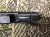 Glock 17 Gen 4 9mm Consecutive Numbers Police Trade ins - 9 of 20