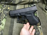 Glock 26 Gen 4 9MM Night Sights 2 Mags Backstraps Police Trade In  - 4 of 12