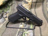 GLOCK 22 GEN 4 40 S&W NITE SIGHTS POLICE TRADE IN - 2 of 12