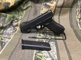 NICE GLOCK 22 GEN 4 40 S&W POLICE TRADE IN - 1 of 12