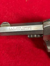 H & R The American Double Action Revolver32 SW2.5" - 6 of 11