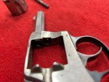 H & R The American Double Action Revolver32 SW2.5" - 9 of 11