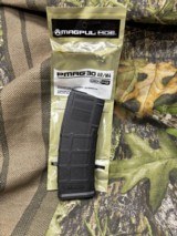 Set of 10 Magpul Pmag 30 AR/M4 Gen M2 5.56/.223 30 Round Magazines   - 4 of 7