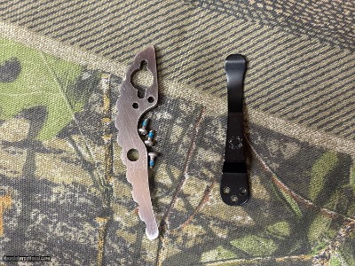 NICE  Spyderco Manix C95GP2 Knife - Image 12 of 18