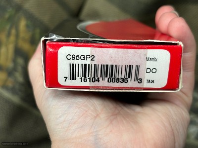 NICE  Spyderco Manix C95GP2 Knife - Image 18 of 18