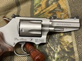 Smith Wesson Pro Series Model 60 .357 Magnum or 38 SPL - 6 of 17