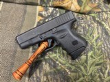 Glock 27 .40 SW - 1 of 8