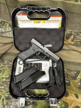 NICE Glock 22 GEN 5 MOS - 1 of 7