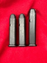 Vintage Glock .40 Cal
Pre Ban U-Notch Magazines - 2 of 4