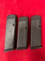 Vintage Glock .40 Cal
Pre Ban U-Notch Magazines - 2 of 8