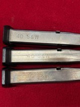 Set of 3 Smith Wesson Magazines for SW40VE or 40 Sigma - 3 of 4