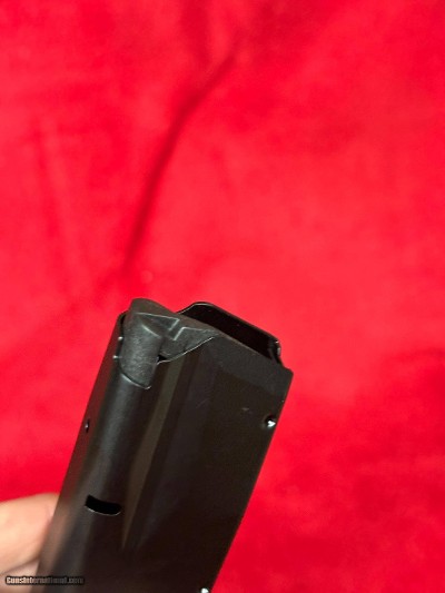 EAA WITNESS FULL SIZE .40 SW 14 ROUND MAGAZINE - Image 4 of 6