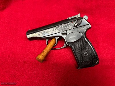 Baikal IZH-70
9mm Makarov Semi-Auto Pistol