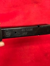 Lot of 10 Factory Smith & Wesson M&P .40/.357 15 rd Magazines  - 6 of 6