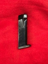 Lot of 10 Factory Smith & Wesson M&P .40/.357 15 rd Magazines  - 3 of 6